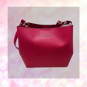 🦄 Michael Kors Pratt Medium Shoulder Bag | Dark Raspberry | Sold Out